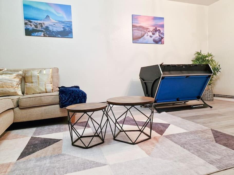 Cosy 2br Flat - Nearby Apartment *
